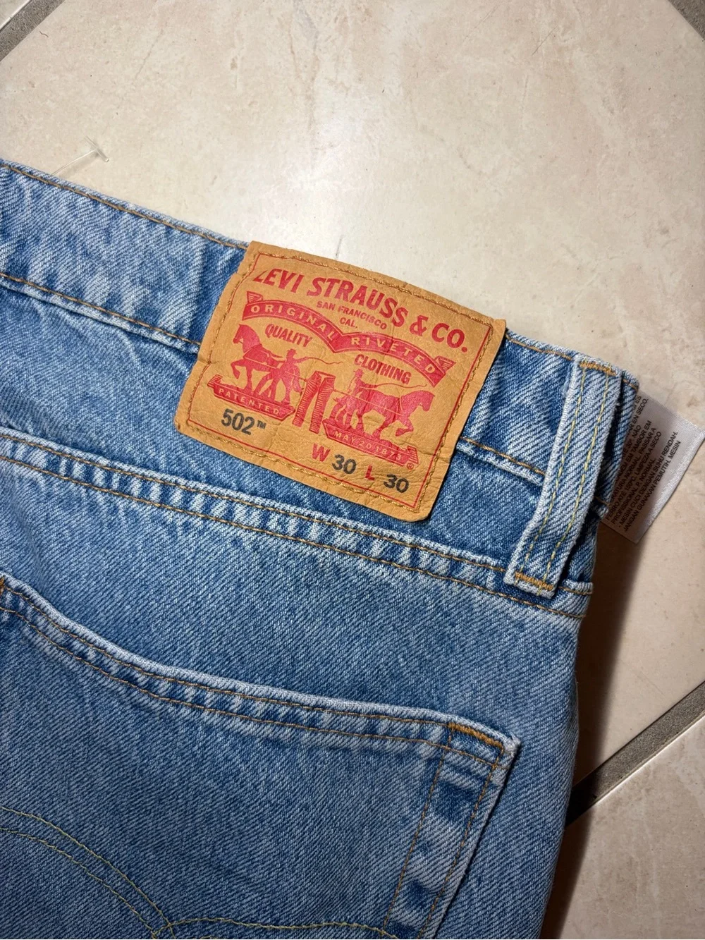Levi's 502 Men's Light Blue Straight Jeans - Picture 6 of 9